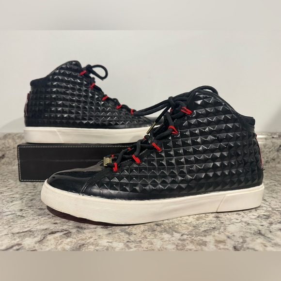 Nike LeBron 12 NSW Lifestyle QS Black Challenge Red 2014 Men’s Size 10 main image 5